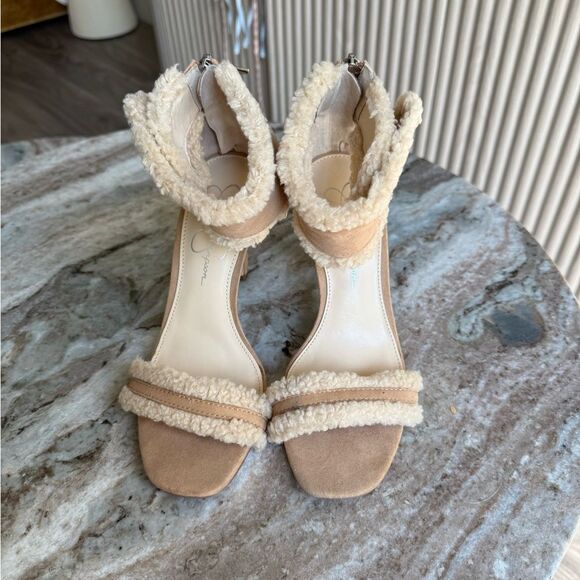 Jessica Simpson Women's Cylia Fleece Trimmed Heeled Sherpa heels Sandals 7.5 - Picture 9 of 11